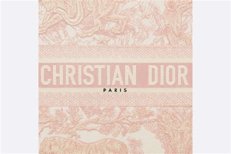 christian dior wallpaper|dior maison wallpaper.